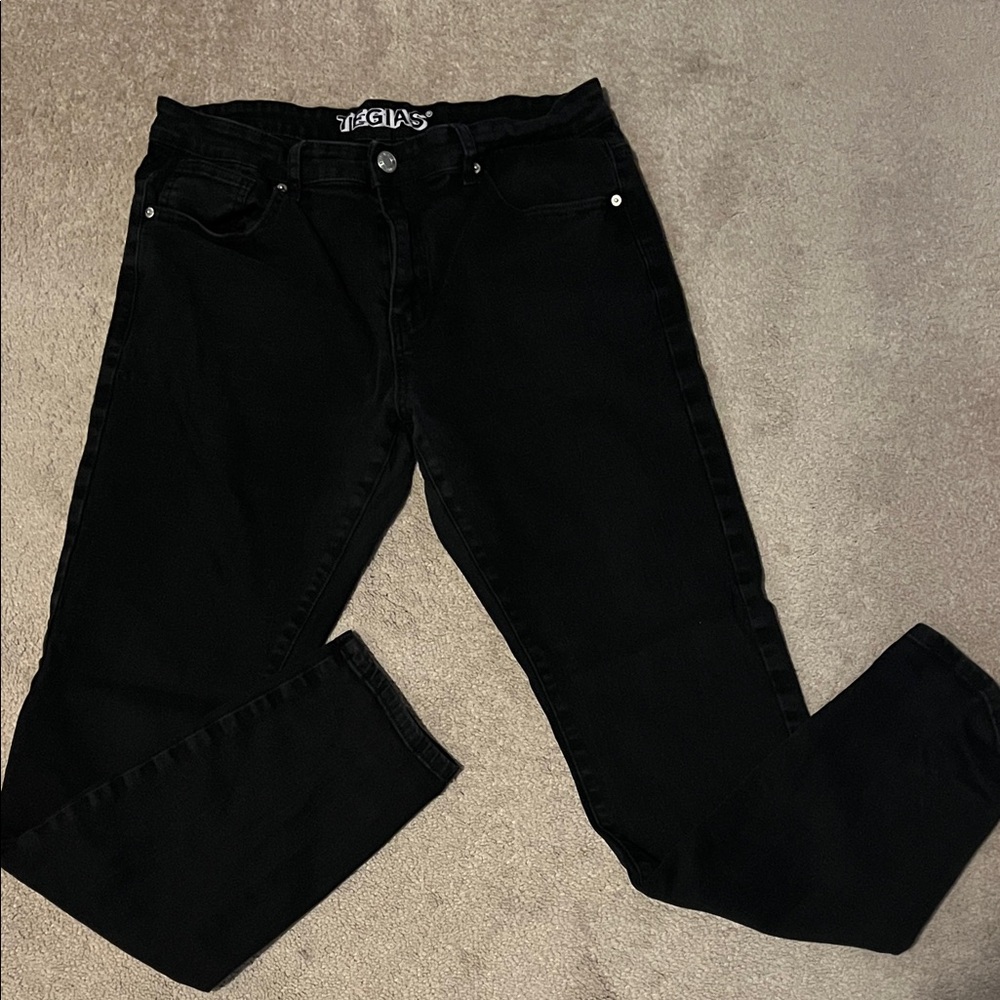 Tegias Stylish Black Skinny Stretch Denim Jeans for Men- W36, L32, EUC